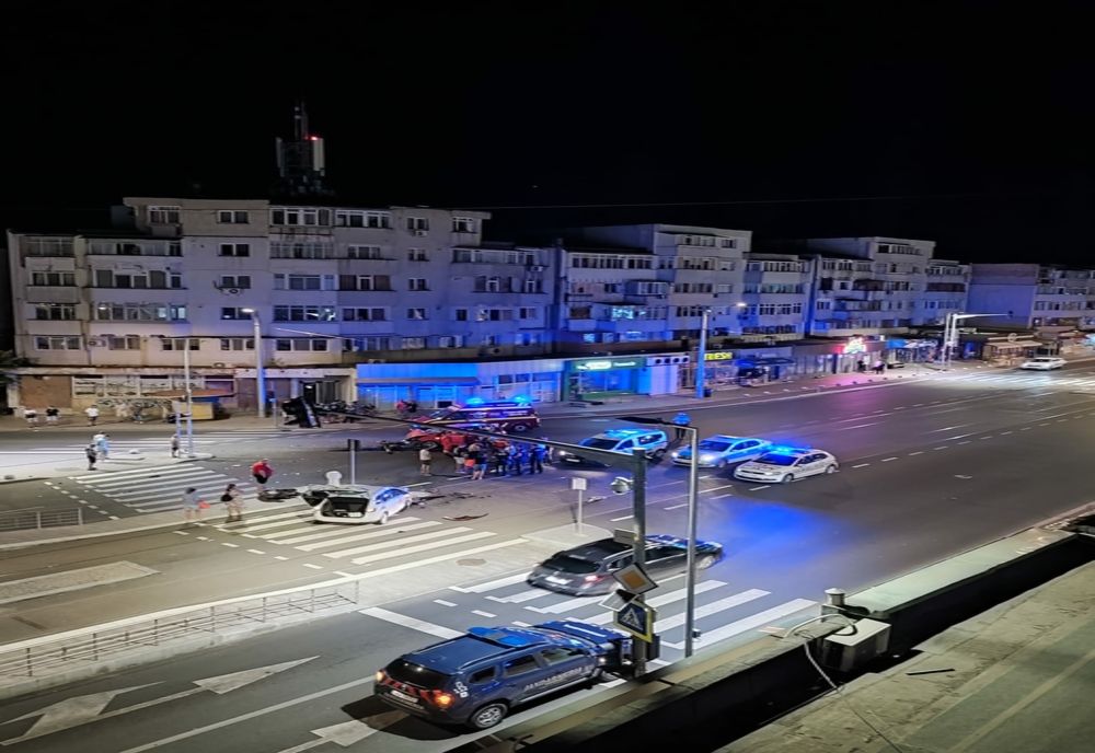 Accident în miez de noapte din cauza neacordării de prioritate