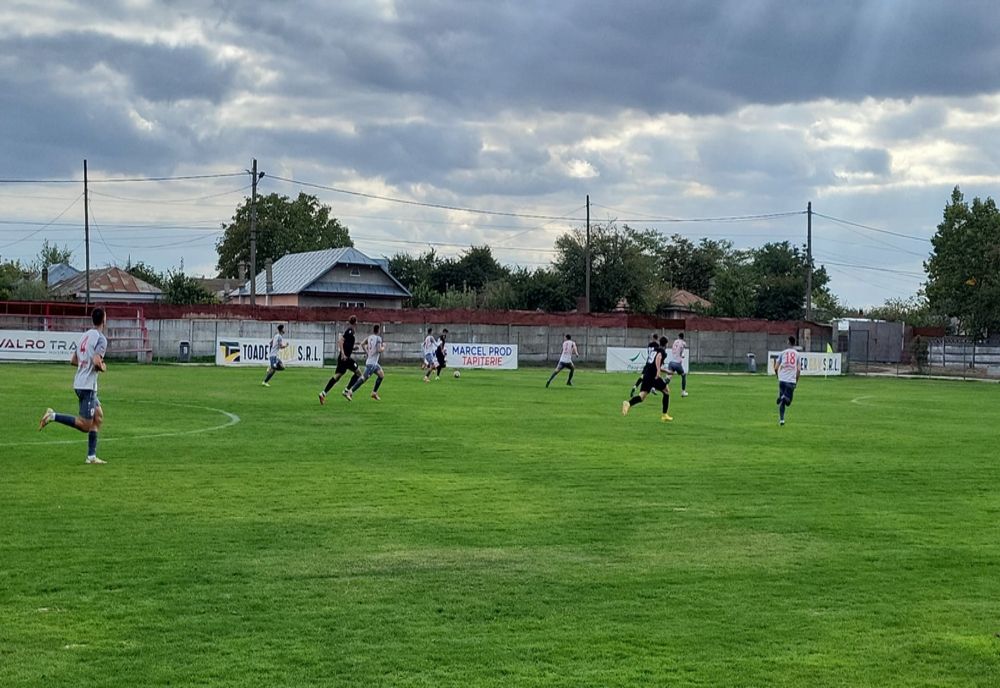 Galerie foto: Unirea Braniștea a administrat prima înfrângere din acest sezon celor de la CSM Rm. Sărat