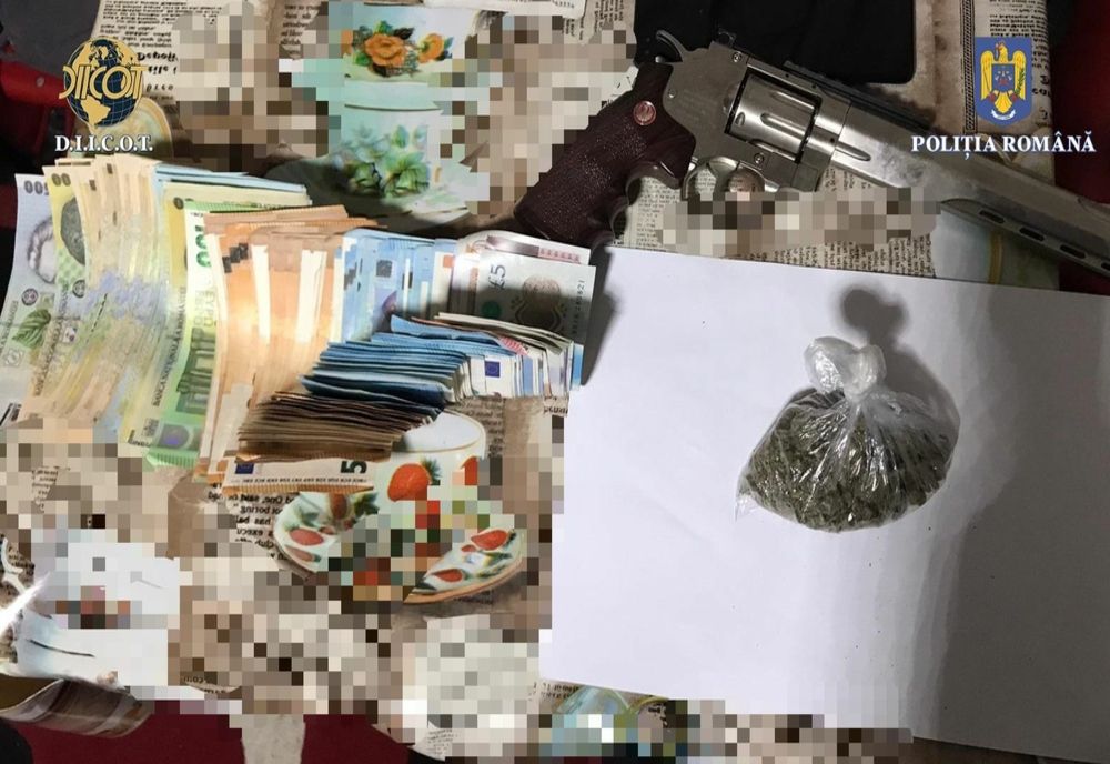 Percheziții în județul Galați 