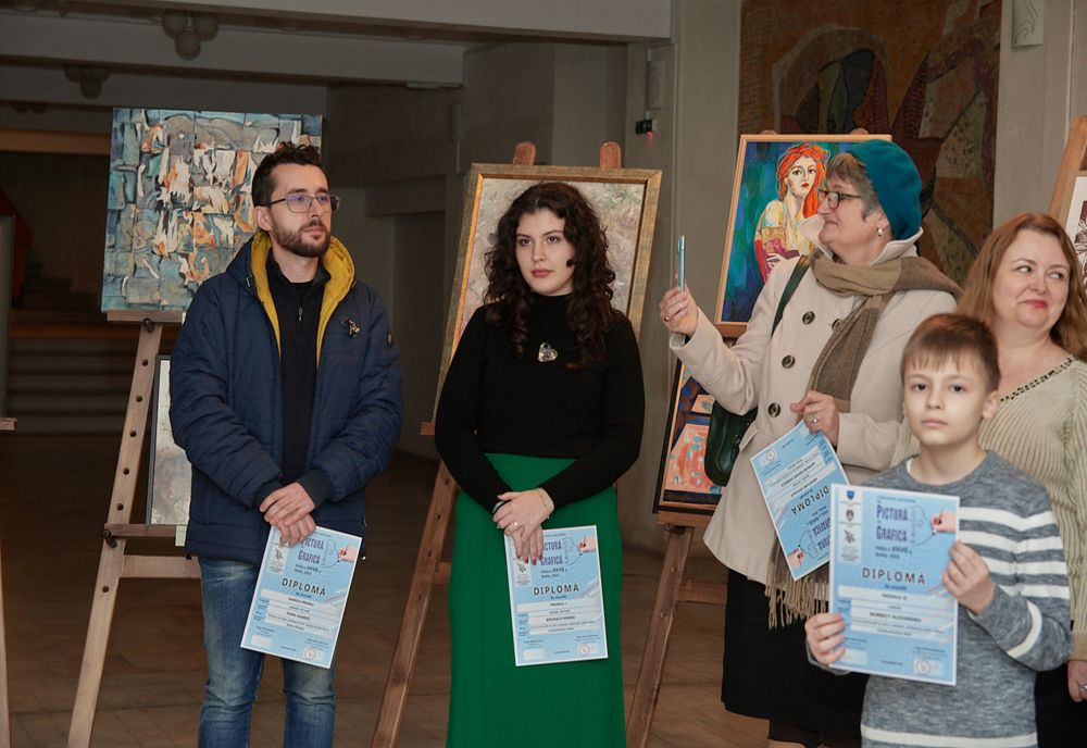 Concursul Naţional de Pictură şi Grafică „VESPASIAN LUNGU” șii-a premiat câștigătorii. Marele Premiu a fost câştigat de Popa Gabriel, de la Centrul Cultural „Dunărea de Jos”, Şcoala de Arte Galaţi