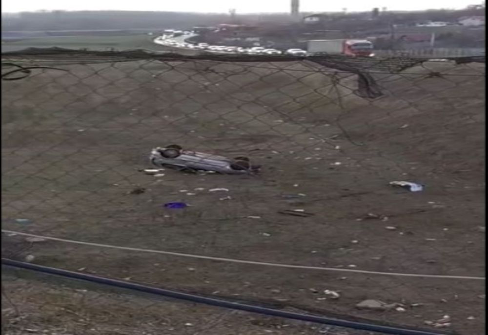 S-a răsturnat cu mașina în zona localității Movileni din județul Galați
