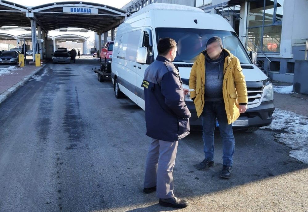 Depistat la volan fără permis de conducere corespunzător