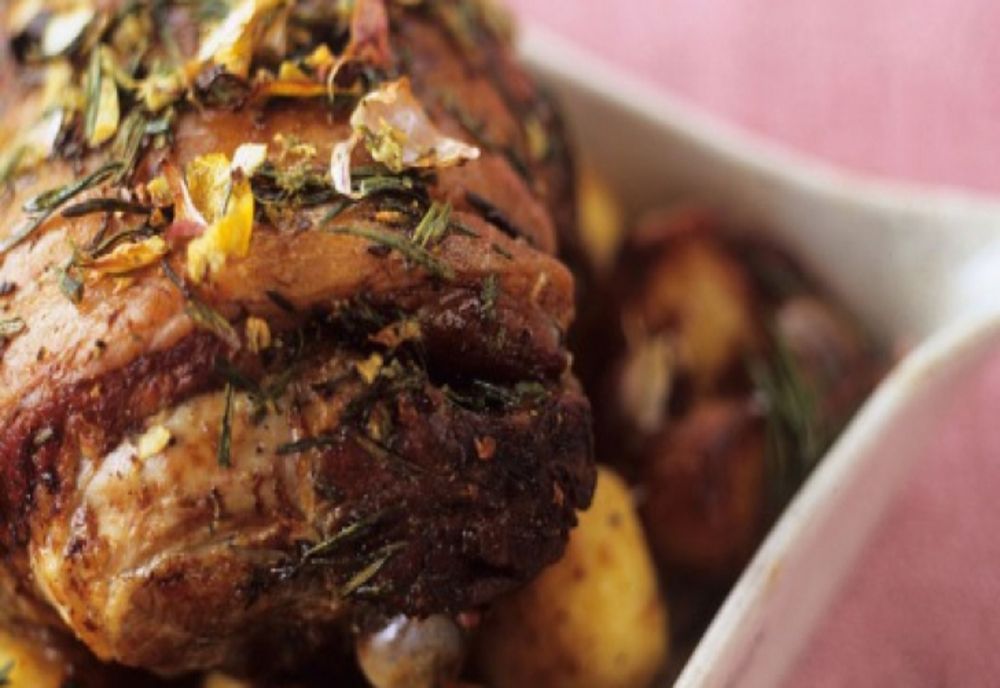 Ingredientele minune care frăgezesc friptura - Sunt la îndemâna oricui iar rezultatul e neașteptat ...de gustos