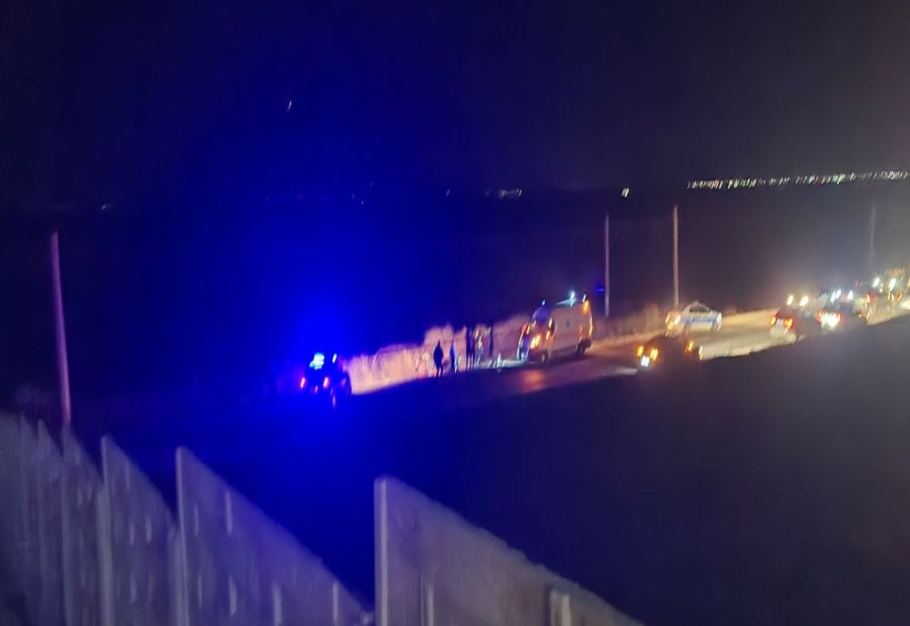 O tânără din Galați și-a pierdut viața, după ce s-a răsturnat cu mașina pe DN25
