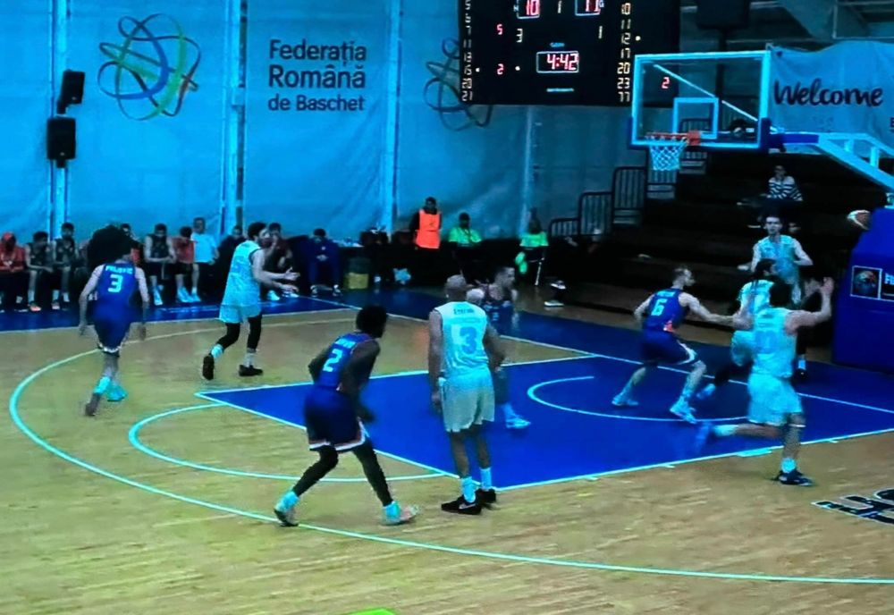 CSM Galați a învins cu scorul 76-65 (25-22, 21-12, 20-17, 10-14) pe Laguna București