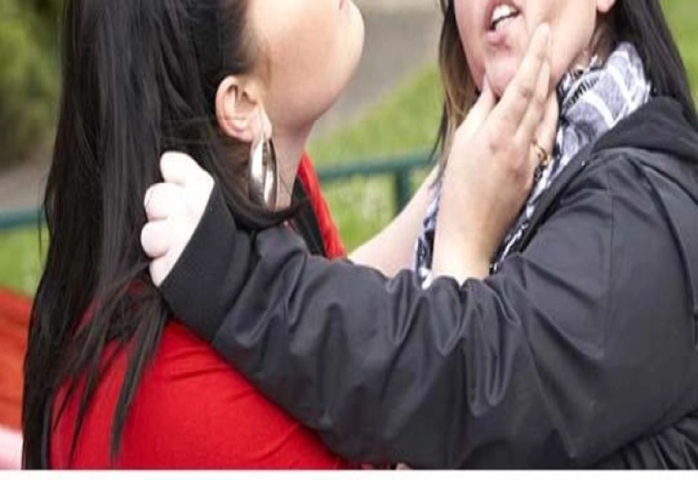 Bătaie între eleve pe o stradă din municipiul Tecuci