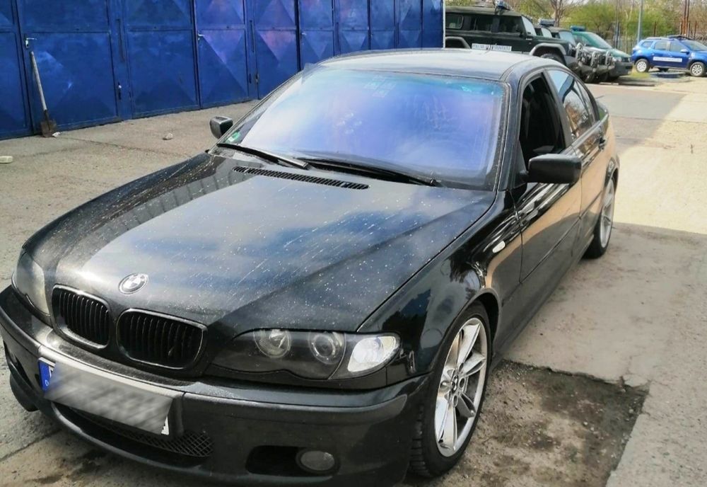 Țigări netimbrate descoperite într-un autoturism înmatriculat în Germania