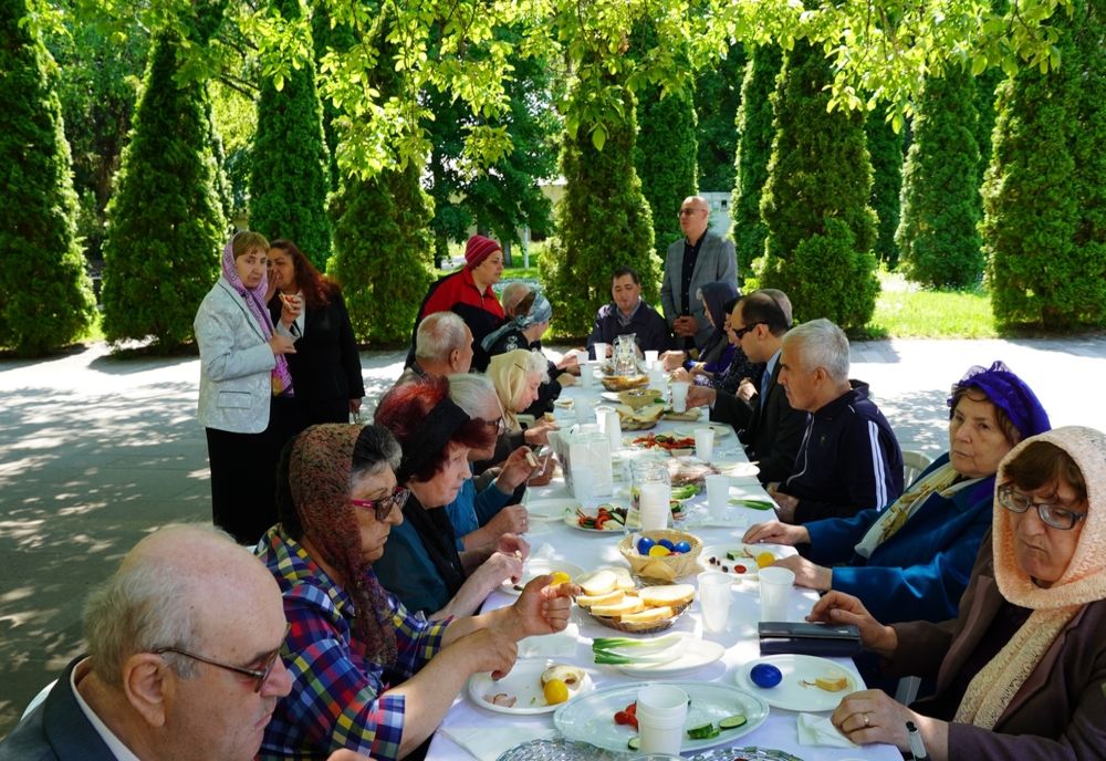 Rugăciune şi daruri pentru persoanele cu deficienţe de vedere