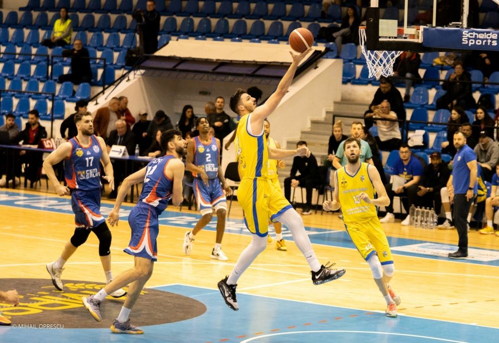 Baschetbaliștii de la CSM Galați au câștigat primul meci cu CSM Petrolul Ploiești, în duelul pentru locurile 13-14
