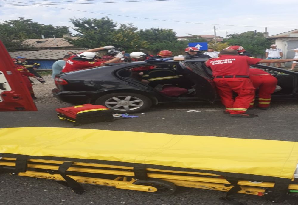 Trafic blocat DN 25, în localitatea Șendreni, din cauza unui accident rutier