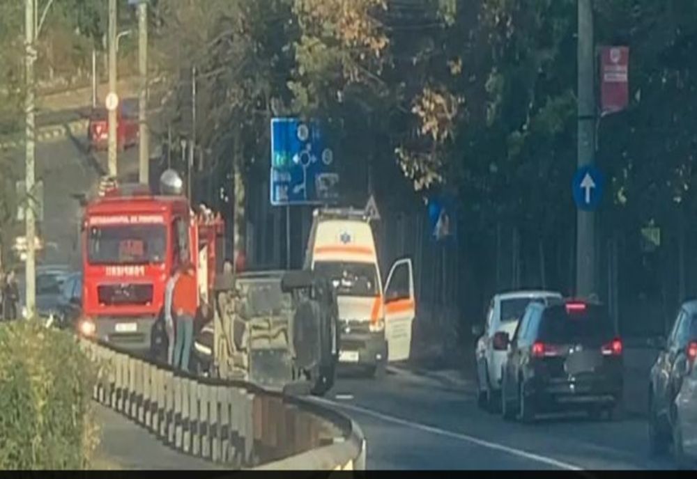 Accident grav în Galați: 2 femei lovite în plin pe trecerea de pietoni - Mașina s-a răsturnat pe șosea