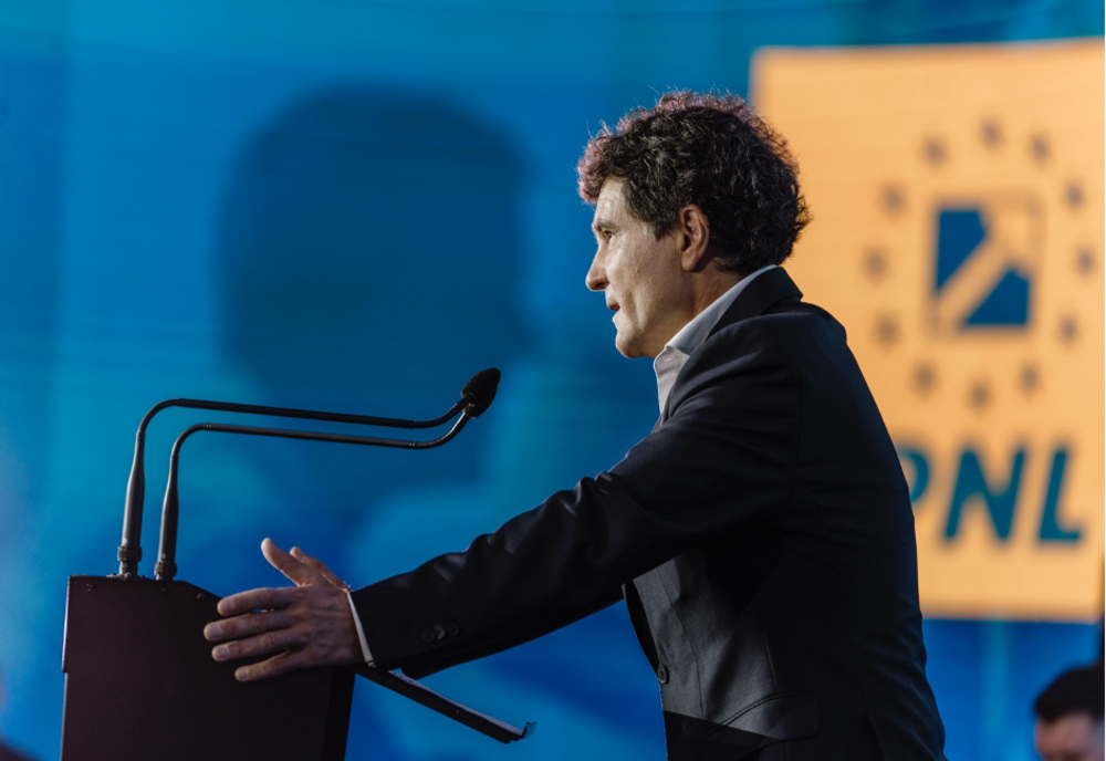 NICUȘOR DAN AVERTIZEAZĂ ASUPRA PERICOLELOR UNEI GUVERNĂRI DE STÂNGA: ”BINOMUL PSD-AUR ESTE O AMENINȚARE PENTRU ROMÂNIA”