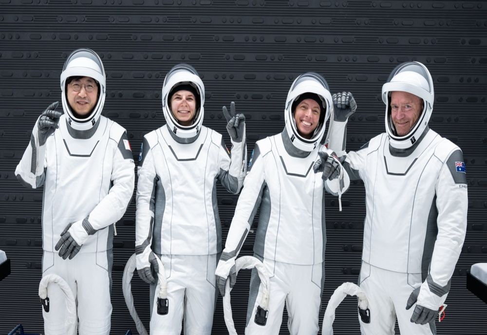 FRAM2: SPACEX A LANSAT O MISIUNEA DE SURVOLARE A POLILOR PĂMÂNTULUI