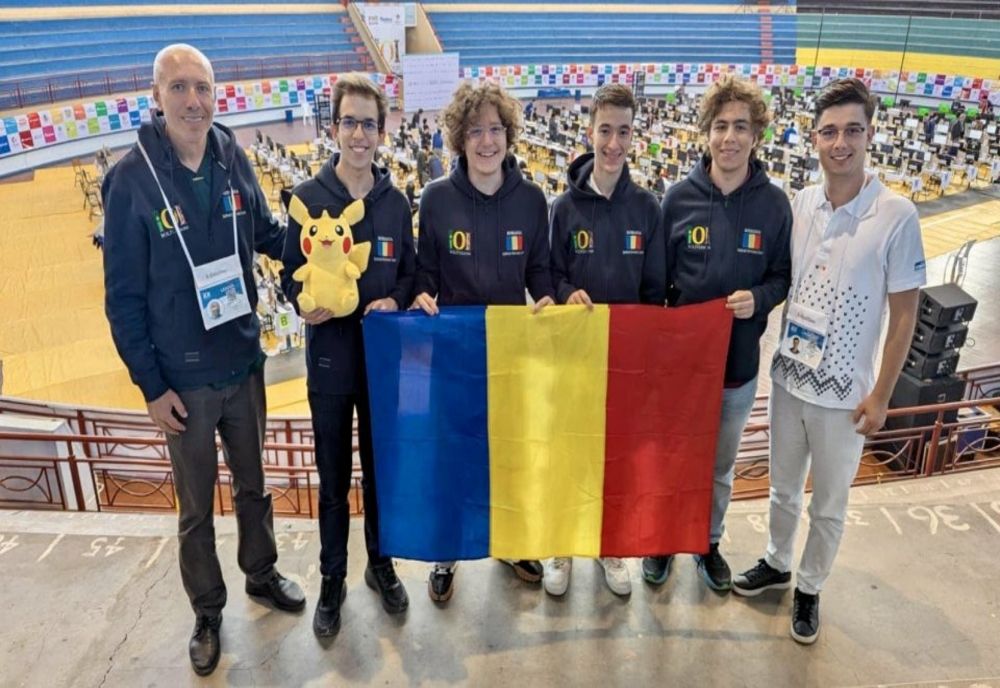 PATRU MEDALII DE AUR LA OLIMPIADA INTERNAŢIONALĂ DE INFORMATICĂ