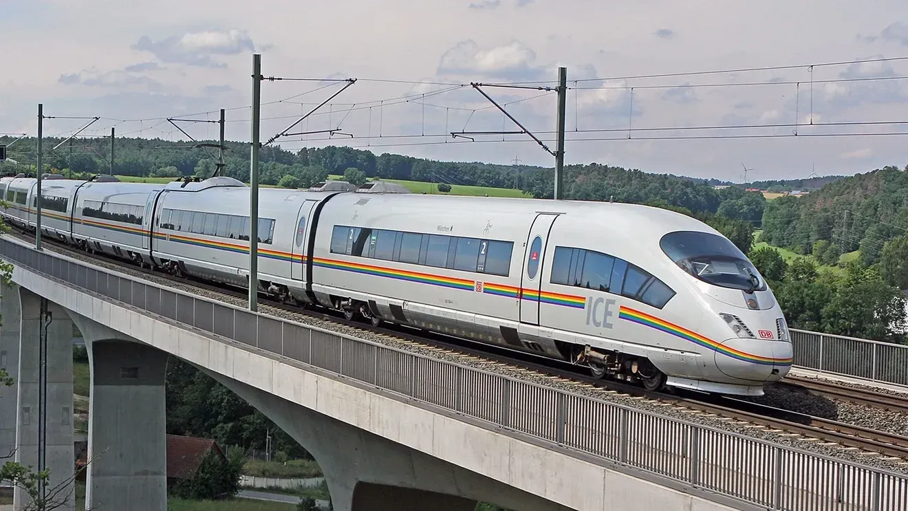 Parlamentul European cere accelerarea trenurilor de mare viteză în UE. Ce înseamnă planul pentru România