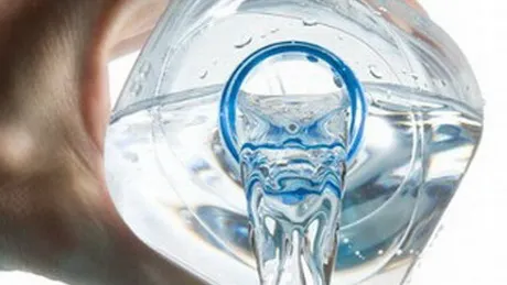 Apa îmbuteliată
