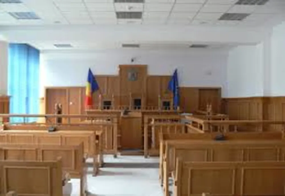 Bărbat cercetat pentru trafic de persoane a plecat în străinătate cu acordul judecătorilor