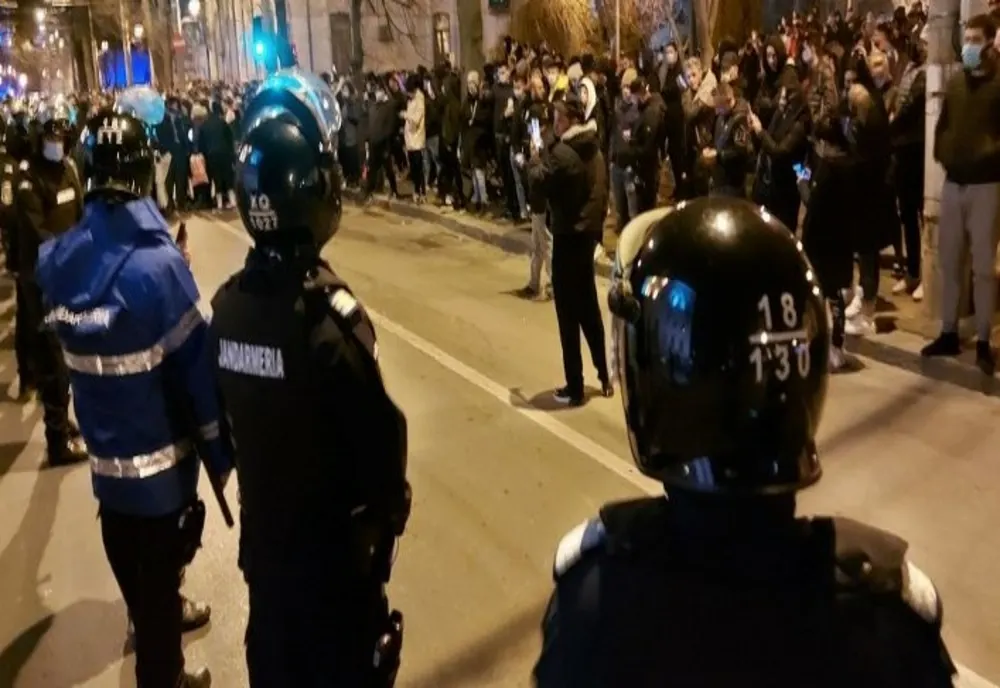 Update: Video: Proteste anti-restricții la Galați
