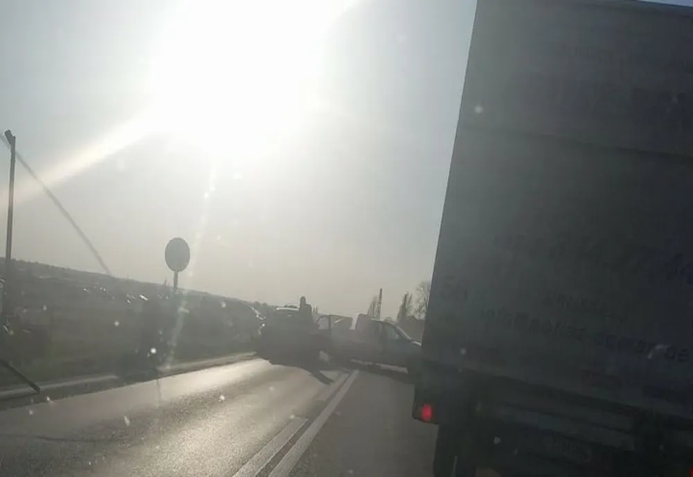 Accident la ieșirea din Șendreni