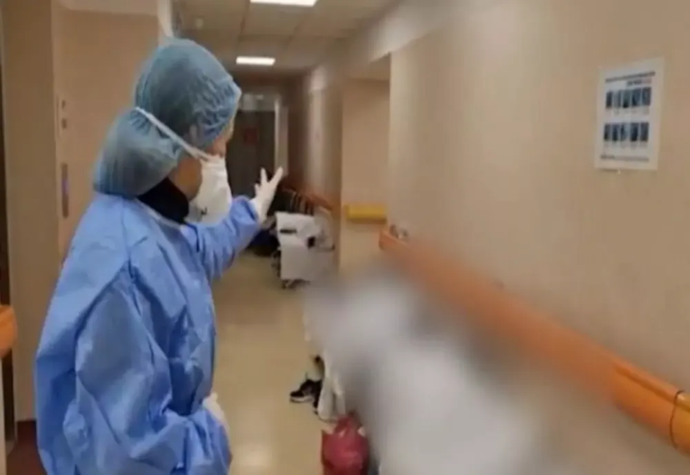 Cinci cadre medicale și doi pacienți de la secția Chirurgie 1 au fost depistați pozitiv
