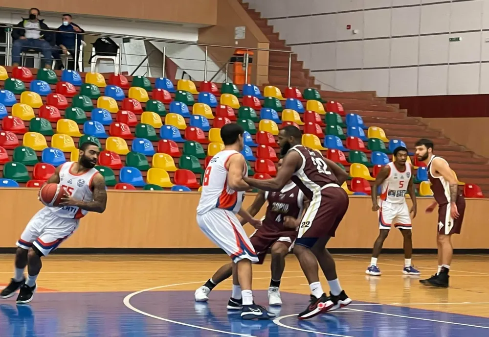 Baschetbaliștii de la CSM Galați au făcut spectacol în Sala Sporturilor Dunărea