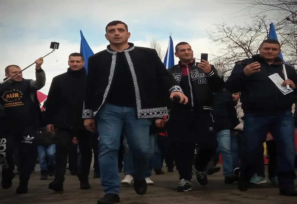 Video: De ce le spune Simion unor gălățeni că nu ar trebui să voteze un anumit partid