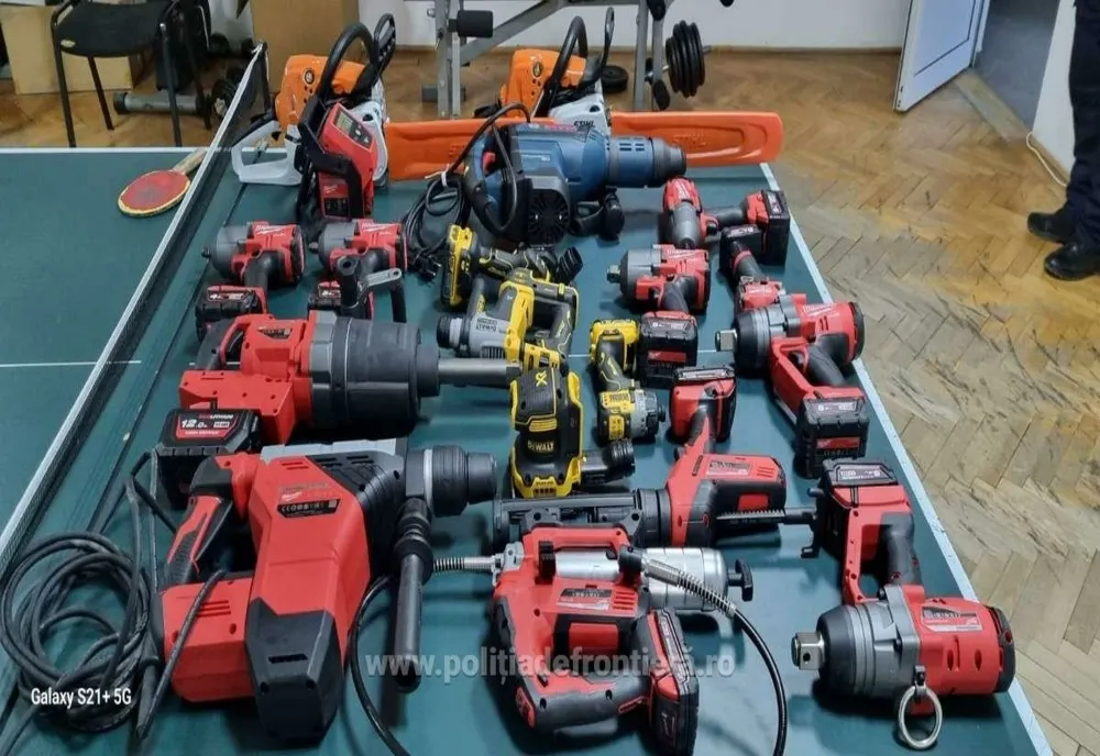 Cu uneltele electrice deținute fără drept și-a construit doar o cercetare penală