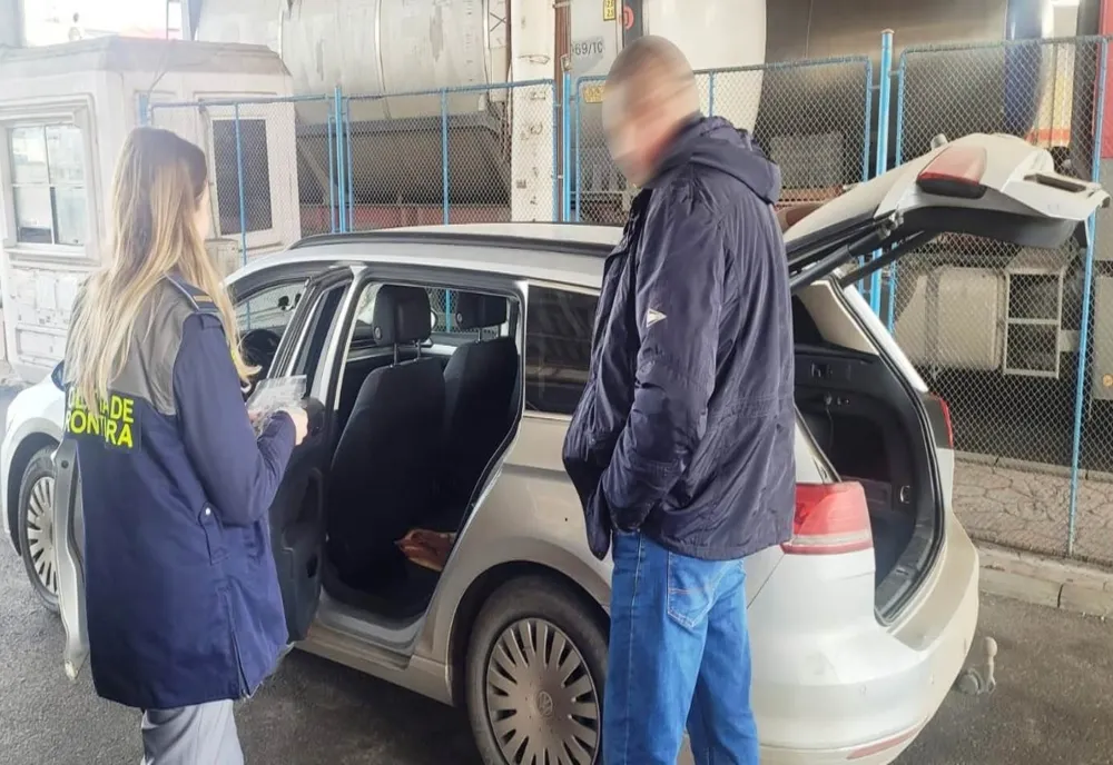 Substituire de persoană demascată de către polițiștii de frontieră gălățeni