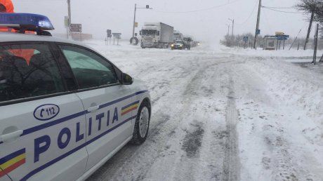 zapada_politia_romana_drum_blocat_poza_fb_36047100