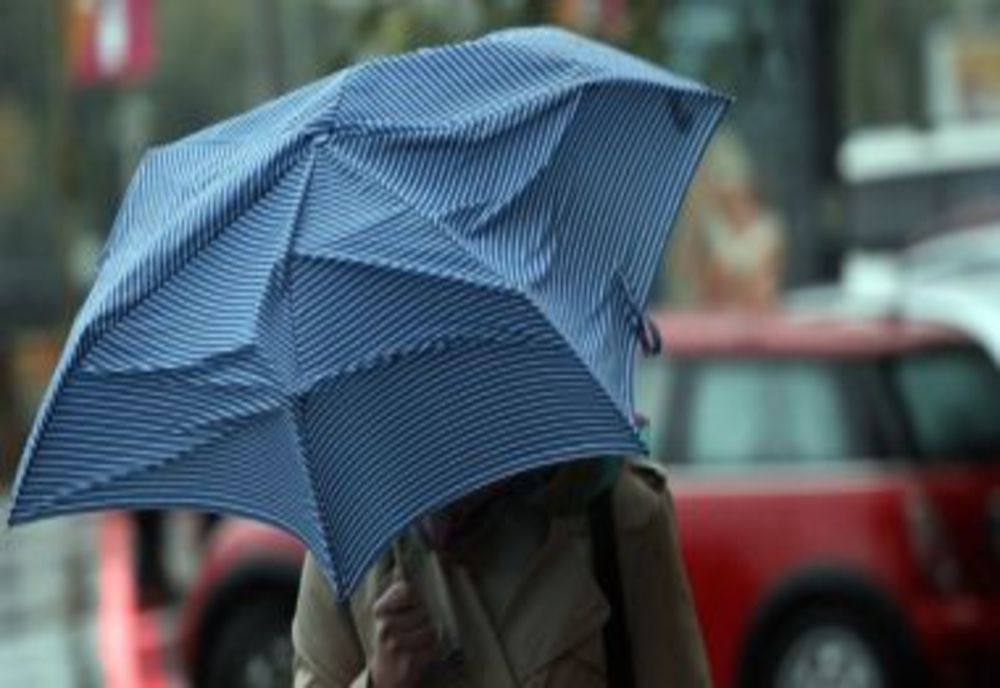 Un ciclon din vestul Europei aduce ninsori și frig în toată România!