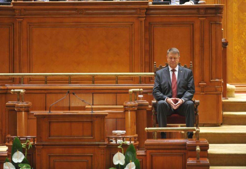 Epidemia testează democrația!