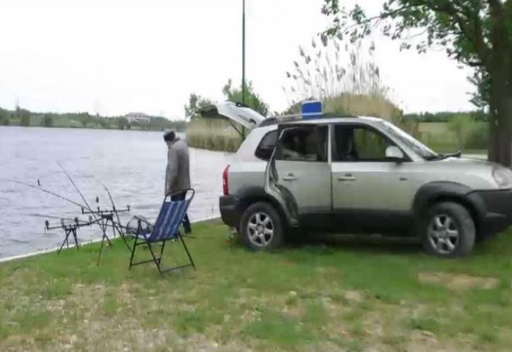  Pescarii, liber la „fir întins”, dar nu oricum. Li se ia temperatura înainte de a fi declarat „eligibil” pentru a intra pe baltă 