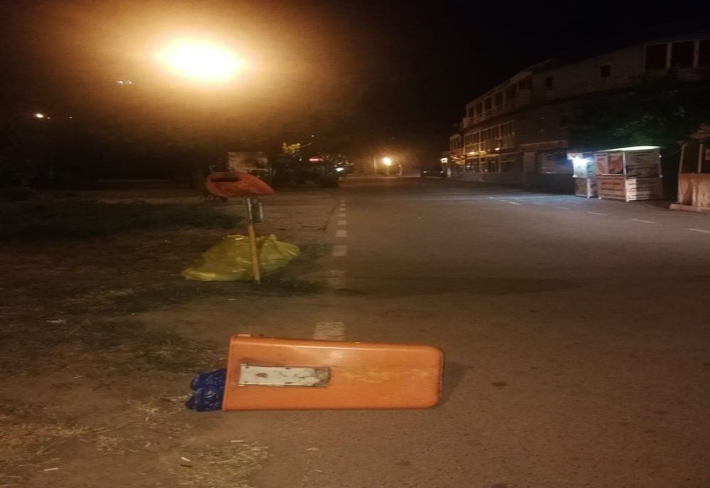 Li s-a părut amuzant să distrugă proprietatea publică, dar polițiștii locali nu au gustat gluma