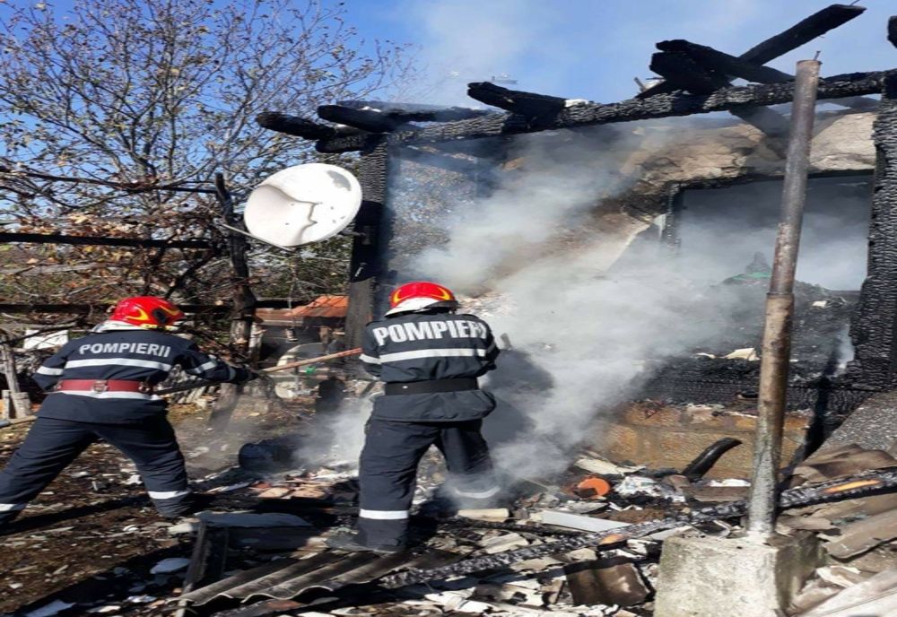 Incendiu în Ivești, în zona de carantină