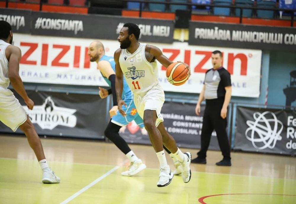 CSM Galați învinsă categoric de CSO Voluntari în etapa a IX-a din LNBM