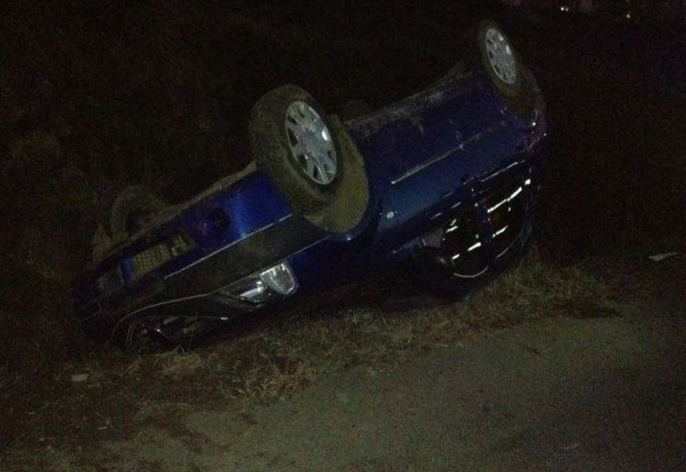 Un bucureștean s-a răsturnat cu mașina pe varianta ocolitoare a municipiului Tecuci