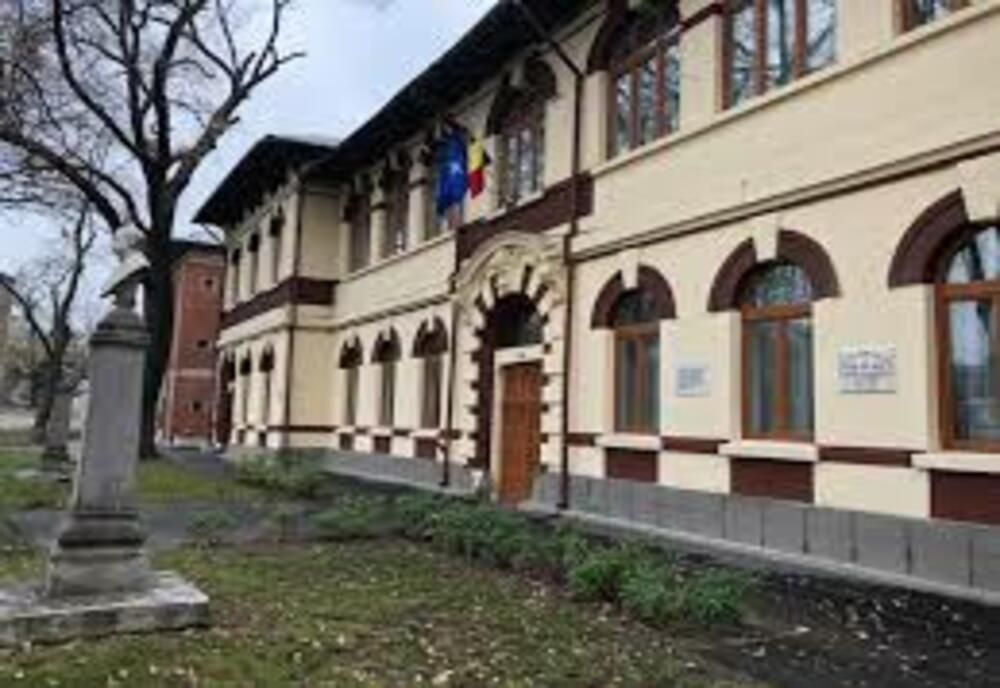 Noile scenarii după care se vor desfășura cursurile în școlile din județul Galați începând de luni