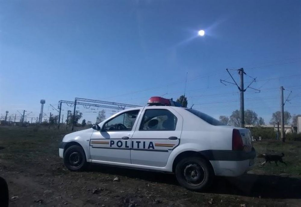 Accidentată de o mașină în timp ce scotea apă dintr-o fântână