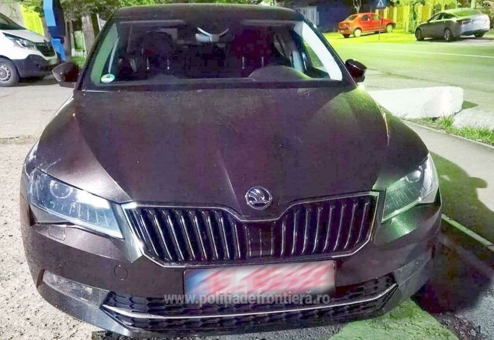  Autoturism cu numere false de înmatriculare, depistat de poliţiştii de frontieră gălăţeni