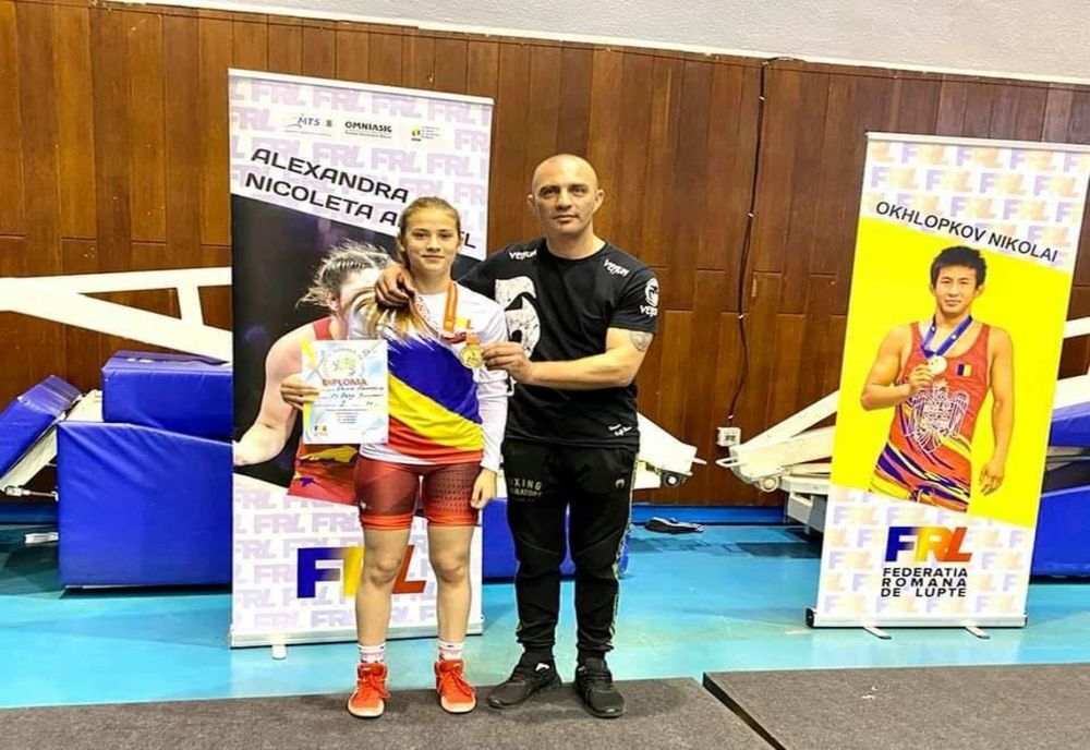 Sportivă din Tecuci, campioană națională la lupte