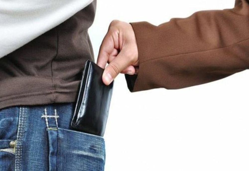 Hoț de buzunare arestat preventiv