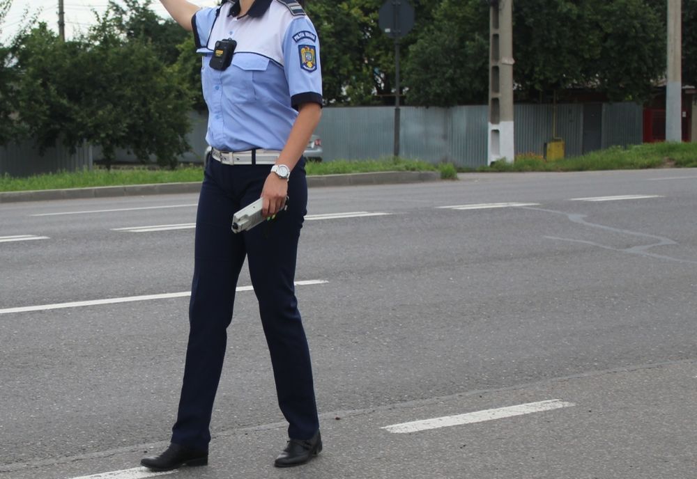 Cercetați pentru conducerea unor vehicule neînmatriculate