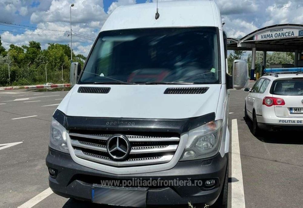 Microbuz căutat de autoritățile bulgare, descoperit la Oancea