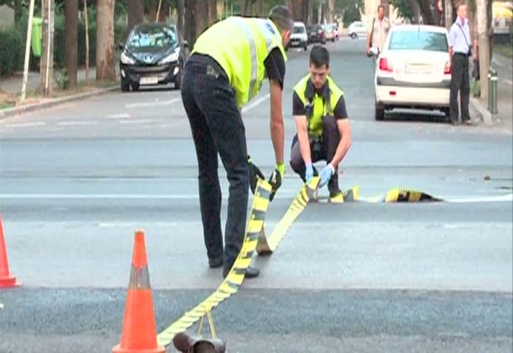 Femeie accidentată pe trecerea de pietoni de pe strada Traian