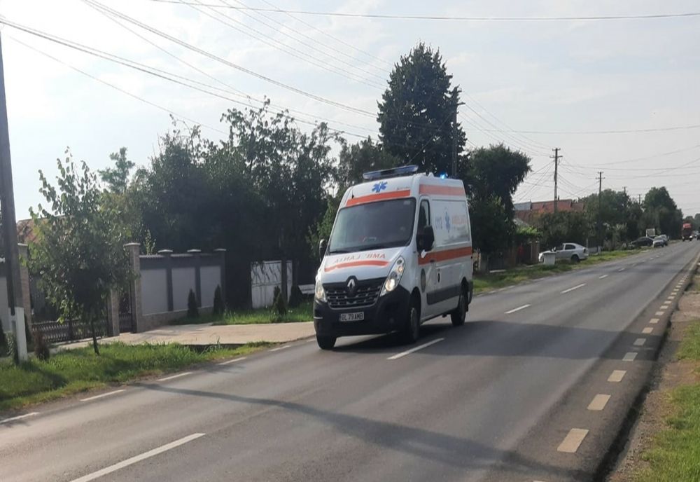 Minoră de 5 ani accidentată de un autoturism în localitatea Barcea