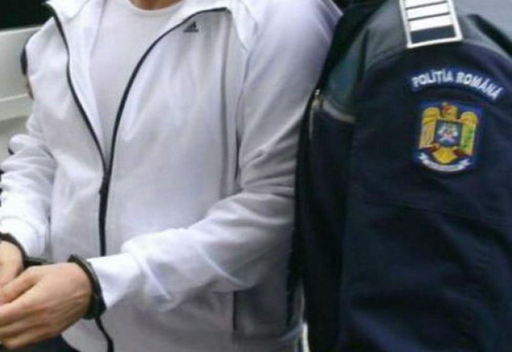 Persoane reținute pentru loviri sau alte violențe