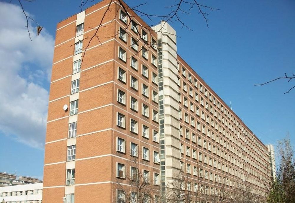 Un bărbat s-a aruncat de la etajul 8 al Spitalului Județean Galați