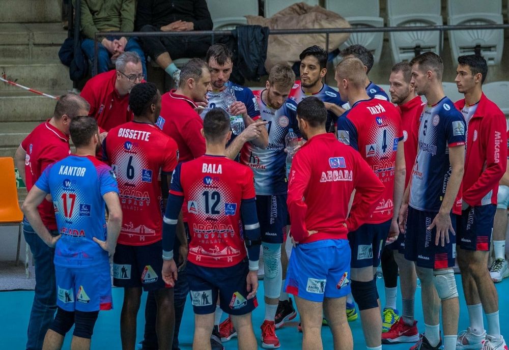 CSM Arcada Galați s-a calificat  în faza 16-imilor din Cupa CEV 