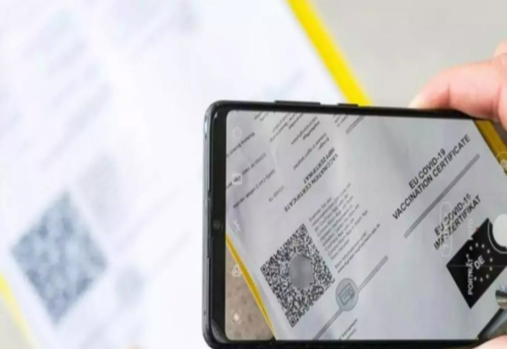 Trei gălățeni depistați că au prezentat certificate verzi false sau aparținând altor persoane