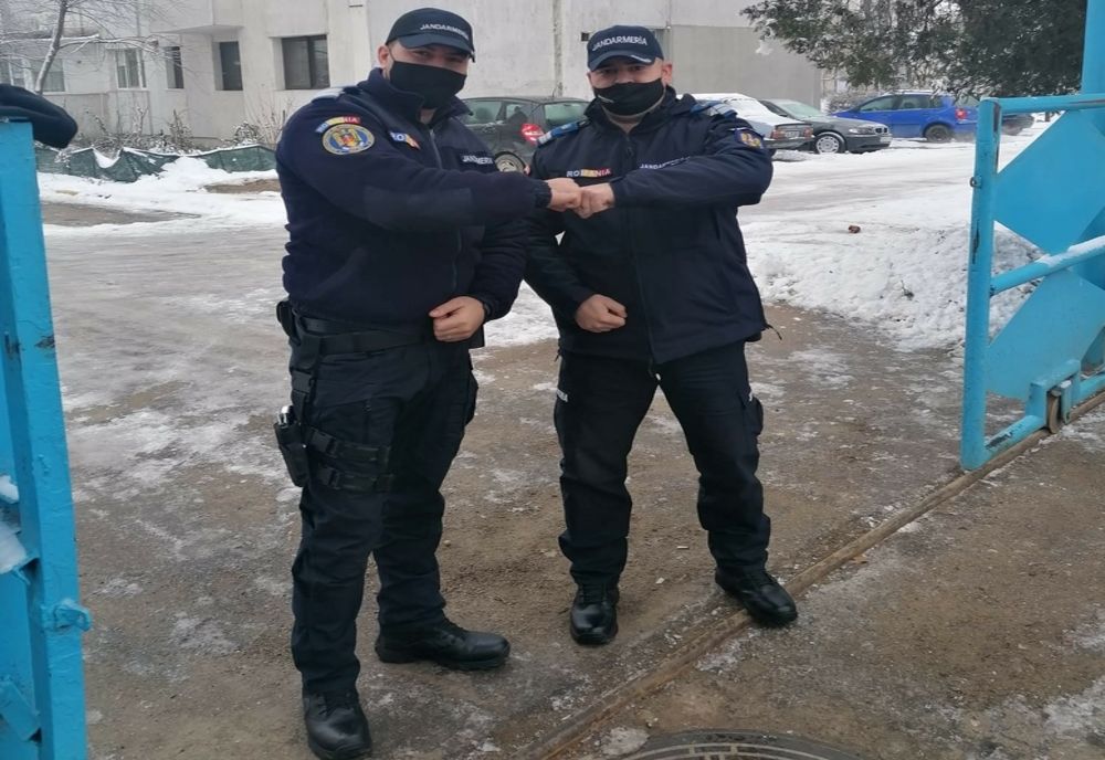 Gest de omenie al unor tineri jandarmi tecuceni